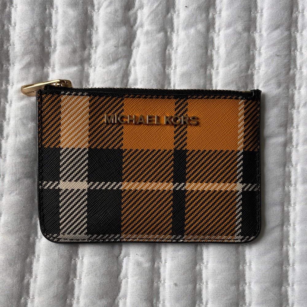 Michael Kors Black Plaid Zip Card Pouch w ID holder